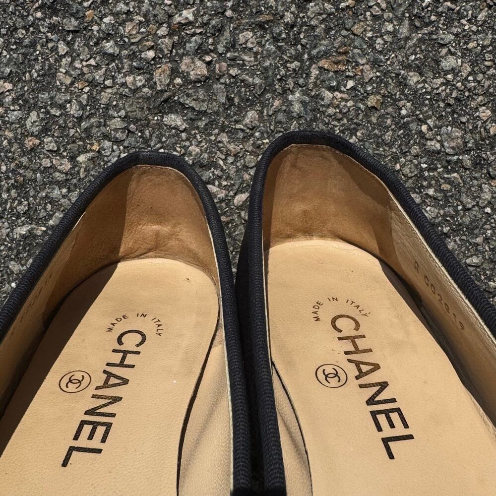 Authentic Chanel 37.5 Marine Dark Navy Blue (Like Black) Ballet Flats Caviar CC - Picture 3 of 15